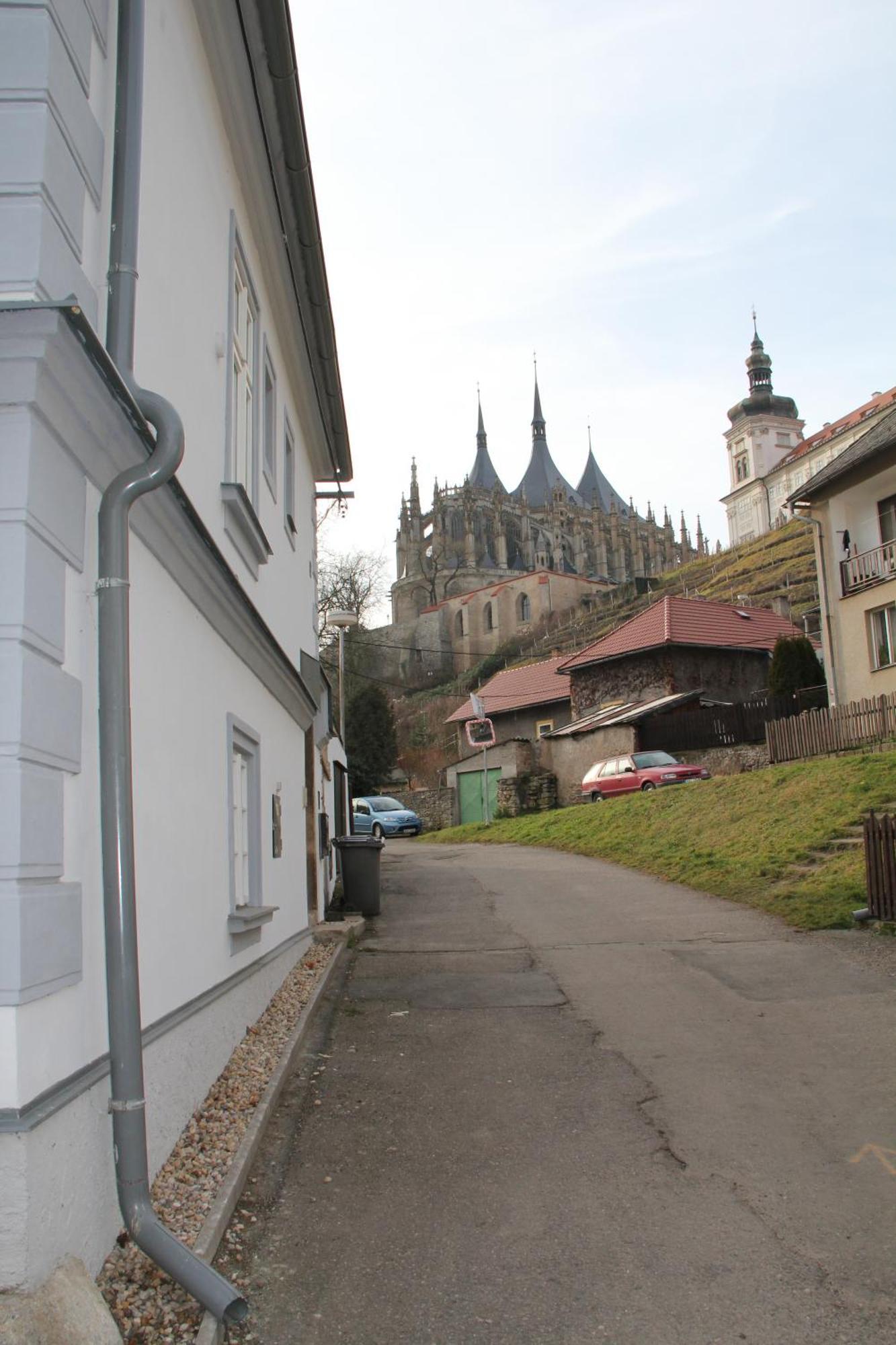 Comfortable Apartments Under The St. Barbara'S Cathedral Kutna Hora Exterior photo